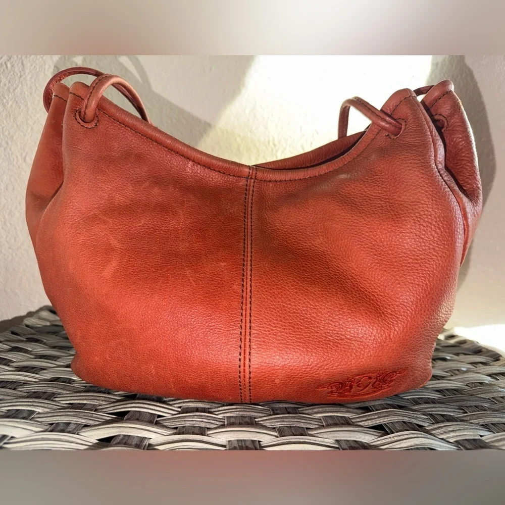 Nine West Vintage America Rust Leather Drawstring Shoulder Bag Floral Lining - Picture 5 of 16